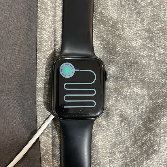 Apple Watch Series 5 (GPS + Cellular) 44mm Space Grey Aluminum Case